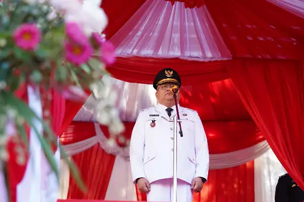 Kevin Lotulung Inspektur Upacara Penurunan Bendera di Minahasa Utara: Tunjukkan Semangat Persatuan