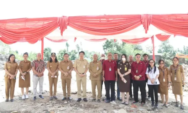 Andrei Angouw Lakukan Peletakan Batu Pertama Proyek IPLT 10 Andrei Angouw Lakukan Peletakan Batu Pertama Proyek IPLT