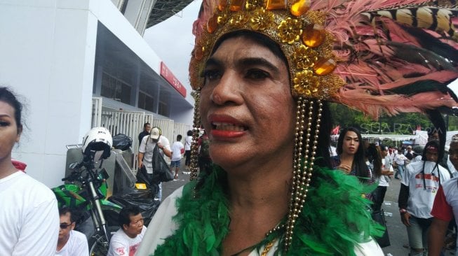Merdeka untuk Siapa? Mami Yuli Kecam Keras Pemkab Gorontalo Soal Larangan Waria di Acara HUT RI