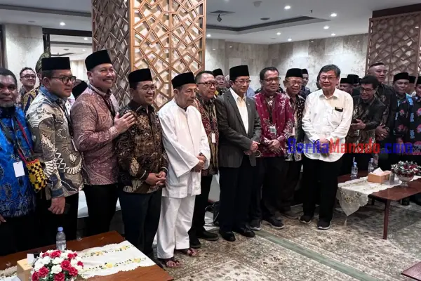 Simbol Toleransi: Tokoh Lintas Agama Menyatu di Katedral dan Istiqlal