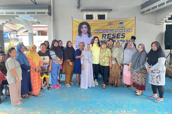 Christiany Eugenia Paruntu ‘Turun Gunung’ ke Bitung Timur, Serap Aspirasi dan Janji Perjuangkan Harapan Warga