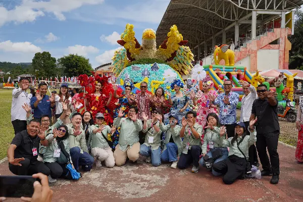 Mobil Hias Tema QRIS Lintas Negara dan GNPIP dari Bank Indonesia Sulut, Juarai TIFF 2025