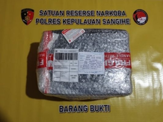 Polres Sangihe Gagalkan Upaya Distribusi 1.000 Pil Trihexyphenidyl Lewat Ekspedisi
