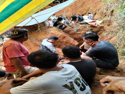 Longsor di Lokasi PETI Bowone, Dua Penambang Belum Ditemukan