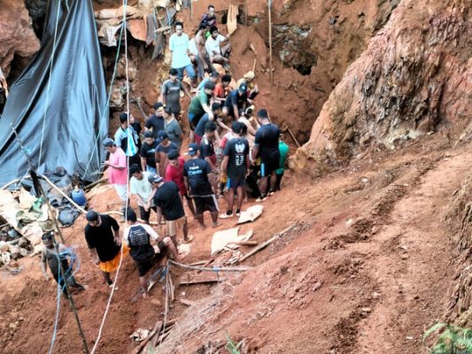 Longsor di Lokasi PETI Bowone, Dua Penambang Belum Ditemukan