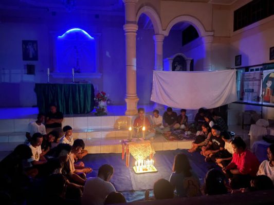 Bersatu dalam Iman, OMK Paroki Santo Yohanes Rasul Tahuna Gelar Program Triwulan di Stasi Hati Kudus Bahoi