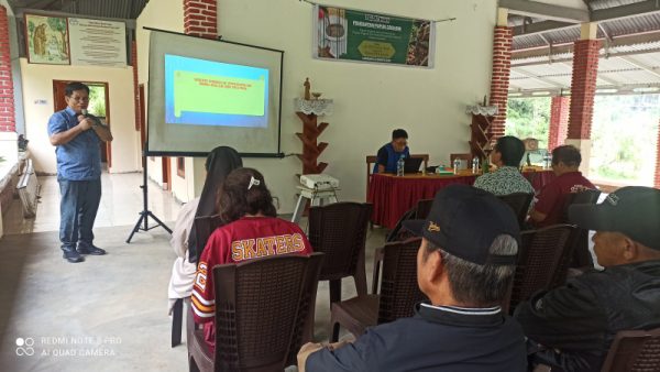 Paroki St. Petrus Langowan Gelar Pelatihan Pembuatan Pupuk Organik 9 Paroki St. Petrus Langowan Gelar Pelatihan Pembuatan Pupuk Organik