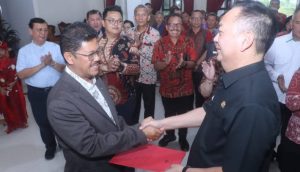 Wali Kota Carol Senduk Lantik Pengurus LP3KD Kota Tomohon