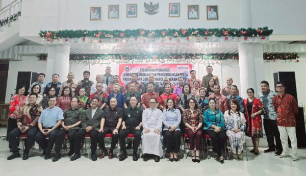 Wali Kota Carol Senduk Lantik Pengurus LP3KD Kota Tomohon