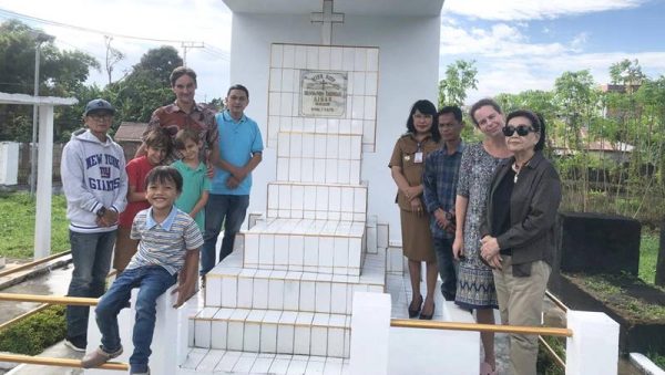 Keluarga Sigar dari Belanda Ziarah ke Makam Major Benjamin Thomas Sigar