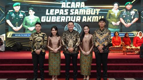 Tiba di AKMIL, Mayjen Rano Tilaar Disambut Para Taruna