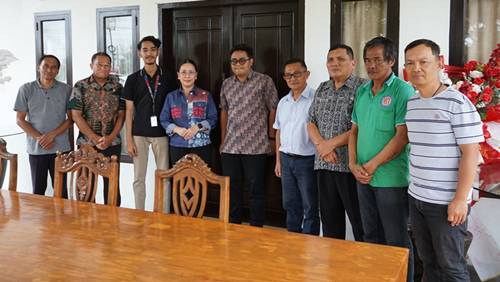 Kemensos RI Beri Perhatian Terhadap Kondisi Terkini Bangunan di Tugu Pers Mendur 10 Kemensos RI Beri Perhatian Terhadap Kondisi Terkini Bangunan di Tugu Pers Mendur