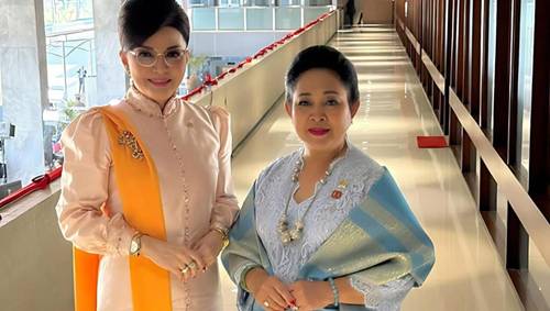 Christiany Eugenia Paruntu Tampil Anggun di Sidang Tahunan MPR RI