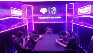 Tri x RRQ Siap Angkat Gamer Kampung Jadi Pro Player Dunia!