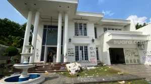 Penjarahan Rumah Uya Kuya: Polisi Tangkap 9 Orang, Dalami Peran Pelaku