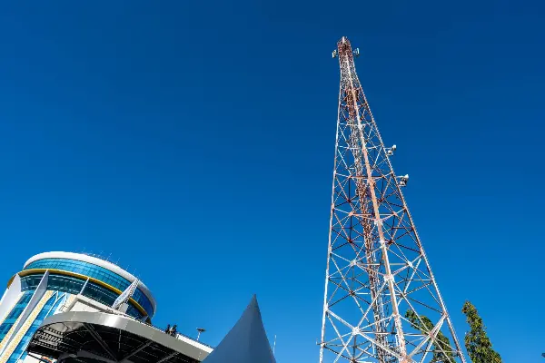 Di Tengah Tantangan Pasar, Indosat Tetap Tangguh dan Fokus pada Inovasi Inklusif