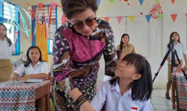 Maya Rumantir: Anak Indonesia Harus Cerdas 10 Maya Rumantir: Anak Indonesia Harus Cerdas