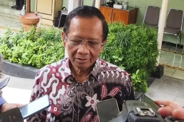 Presiden Cari Menko Polhukam Baru, Perhatian Publik Tertuju ke Mahfud MD