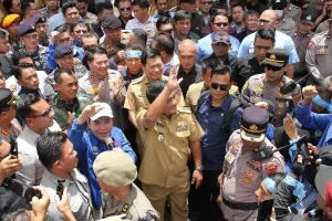 Yulius Selvanus Puji Kedewasaan Buruh Sulut: Demo Harmonis, Jaga NKRI!