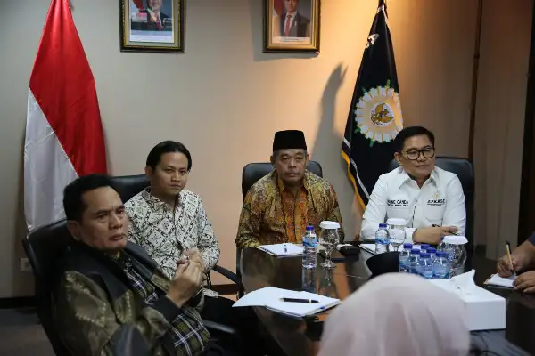 Joune Ganda Pimpin Rapat Penting, Apkasi Perjuangkan Nasib Daerah di Tengah Rencana Efisiensi Anggaran Pusat