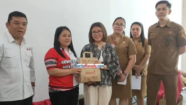 HUT ke-80 PMI, Kristi Karla Arina dan Jajaran Tebarkan Kebaikan di Minahasa Utara 8 HUT ke-80 PMI, Kristi Karla Arina dan Jajaran Tebarkan Kebaikan di Minahasa Utara