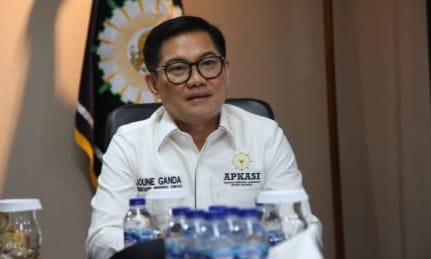 Joune Ganda Pimpin Rapat Penting, Apkasi Perjuangkan Nasib Daerah di Tengah Rencana Efisiensi Anggaran Pusat 10 Joune Ganda Pimpin Rapat Penting, Apkasi Perjuangkan Nasib Daerah di Tengah Rencana Efisiensi Anggaran Pusat