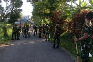 HUT ke-80 TNI: Yonzipur 19/YKN Turun Jalan, Kolaborasi Bersama Rakyat Bersihkan Minut
