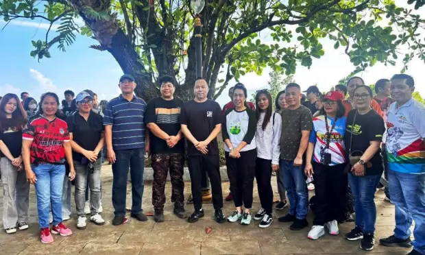 Richard Sualang Pimpin Kerja Bakti di MBW II