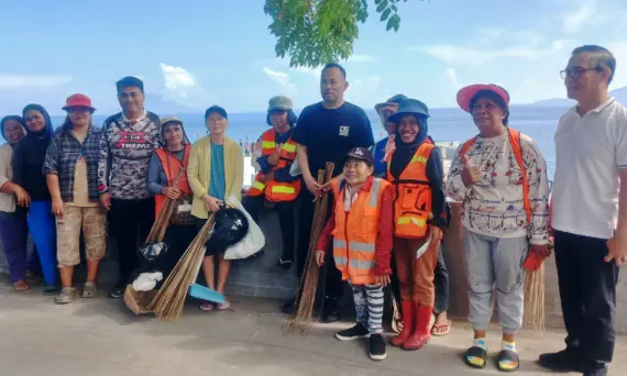 Richard Sualang Pimpin Kerja Bakti di MBW II