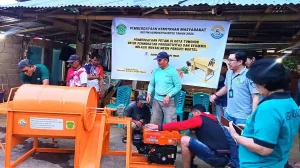 Inovasi Mesin Cuci Wortel Fakultas Pertanian UKDLSM Bikin Panen Petani Rurukan Makin Efisien