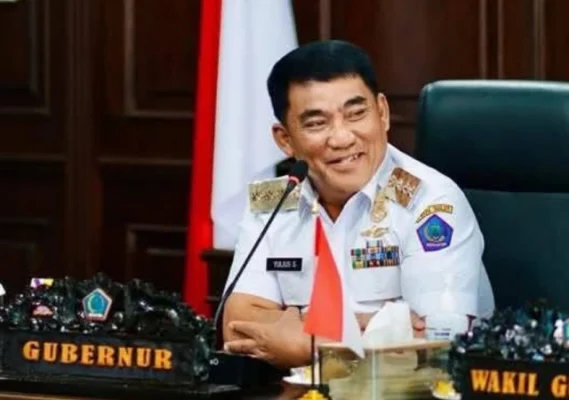 Gubernur Yulius Selvanus Tolak Usulan Pemberian Gelar Doktor Kehormatan