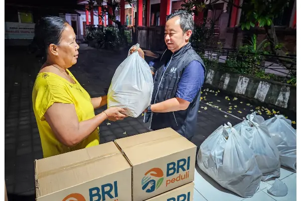 Tanggap Bencana Banjir Bali dan NTT, BRI Peduli Gerak Cepat Salurkan Bantuan