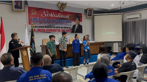 Sosialisasi Empat Pilar Kebangsaan, Maya Rumantir Ajak Warga Sulut Doakan Indonesia 8 Sosialisasi Empat Pilar Kebangsaan, Maya Rumantir Ajak Warga Sulut Doakan Indonesia