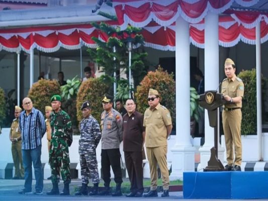 Thungari Gaungkan Persatuan Lewat Apel Perdana ASN-TNI/Polri 1 Thungari Gaungkan Persatuan Lewat Apel Perdana ASN-TNI/Polri