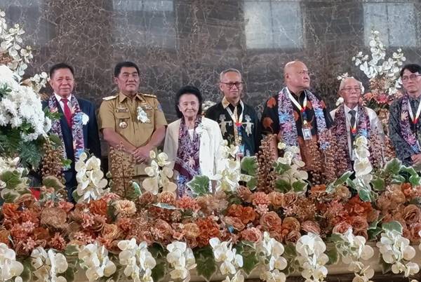 Gubernur Yulius Selvanus Buka Mubeslub GPdI 2025, Momentum Kebangkitan Rohani dan Persatuan