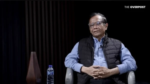 Guru Besar Hukum Tata Negara, Mahfud MD dalam YouTube Leon Hartono, Rabu (10/9/2025). [Tangkapan layar]