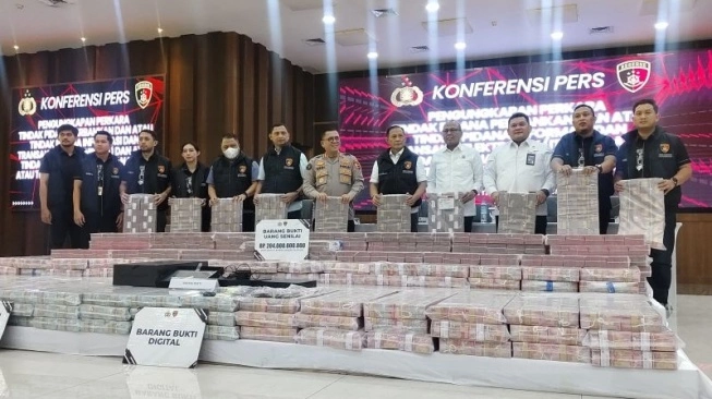 Wow! Jaringan Kuras Rekening Tidur Nasabah Rp204 M, 2 Pelaku Ternyata Terlibat Pembunuhan Kacab Bank!