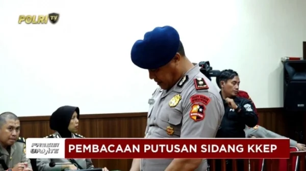 Kompol Kosmas, Perwira dalam Rantis, Menangis saat Dipecat dari Kepolisian