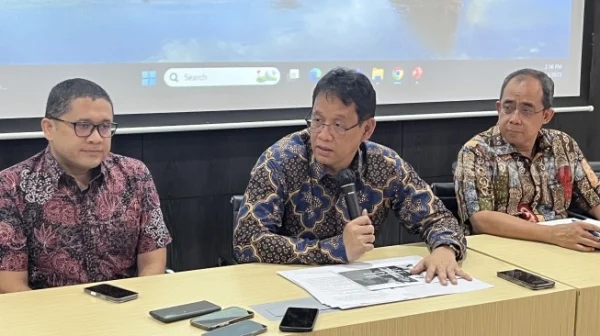 Menkeu Purbaya Yudhi Sadewa saat konferensi pers di Kantor Kementerian Keuangan di Jakarta pada Jumat (26/9/2025). [Suara.com/Dicky Prastya]