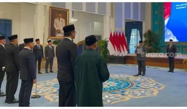Prabowo Berhentikan Sejumlah Menteri, Ada Sri Mulyani dan Budi Arie Setiadi