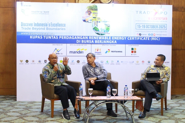 Dari Bursa ke Bumi: REC Jadi Senjata Baru Transisi Energi Bersih