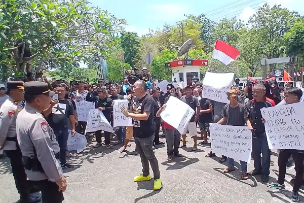Copot Pimpinan Pertamina di Sulut Jadi Tuntutan Aliansi Sopir Dump Truck, William Luntungan Sentil Pengusaha SPBU