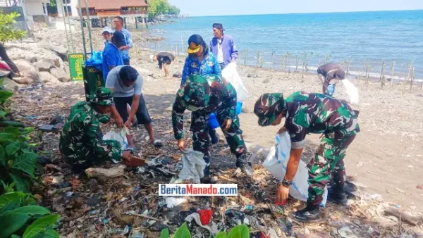 DLH Bersama Kodim 1309 Manado Gelar Penanaman Pohon dan Bersih Pantai 9 DLH Bersama Kodim 1309 Manado Gelar Penanaman Pohon dan Bersih Pantai