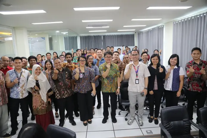 Andrei Angouw Tutup Pelatihan GTA Pemanfaatan AI: Dorong ASN Kuasai Kompetensi Digital