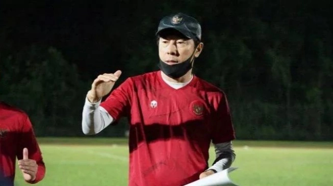 DPR Sebut Bisa Dipertimbangkan STY Kembali Latih Timnas Indonesia