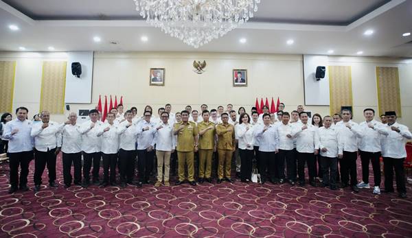 Resmi Dilantik! GS Vicky Lumentut Nahkodai Dekopin Sulut, Ini Nama-Nama Pengurus Periode 2025–2030