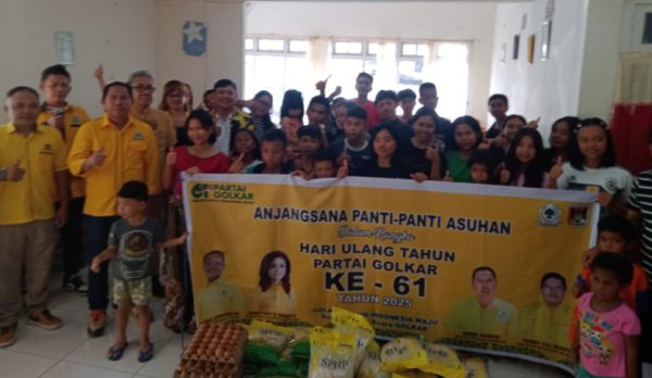 HUT ke-61 Partai Golkar, Adrie Kamasi Pimpin Kader Golkar Minahasa Ziarah dan Aksi Sosial 10 HUT ke-61 Partai Golkar, Adrie Kamasi Pimpin Kader Golkar Minahasa Ziarah dan Aksi Sosial