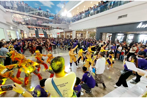 Keberagaman Budaya Nusantara Dirayakan, Lebih dari 8.000 Peserta Ramaikan Indonesia Menari 2025