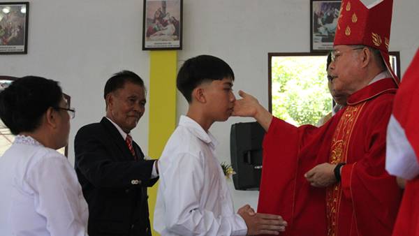 Penantian Panjang Selama 20 Tahun Berakhir, Umat Katolik Stasi Belang Miliki Gedung Gereja Baru