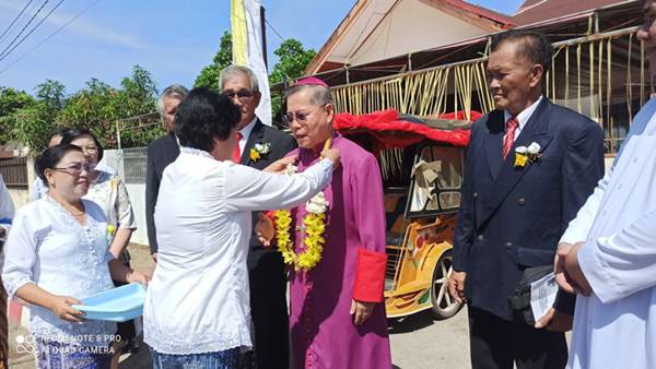 Penantian Panjang Selama 20 Tahun Berakhir, Umat Katolik Stasi Belang Miliki Gedung Gereja Baru 5 Penantian Panjang Selama 20 Tahun Berakhir, Umat Katolik Stasi Belang Miliki Gedung Gereja Baru